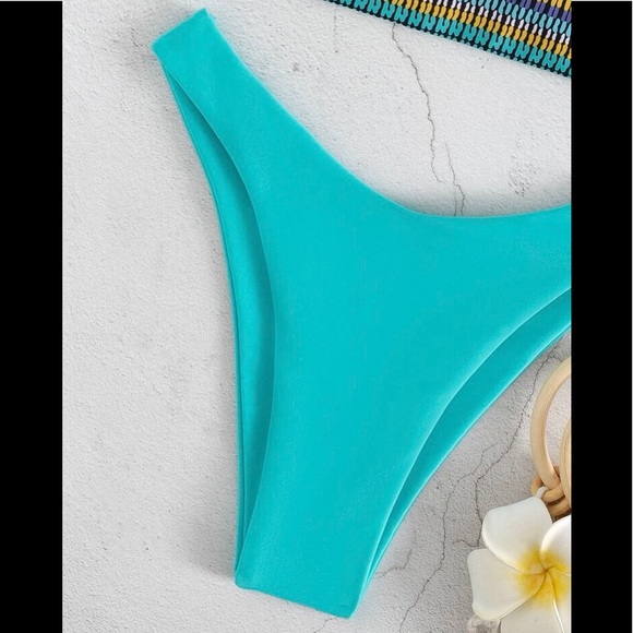 Stunning aqua turquoise embellished bikini sz L NWOT - Picture 4 of 6